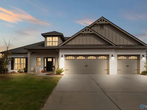 21957 Shearwater Dr, Athens, AL 35613