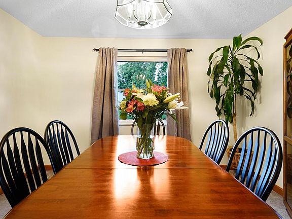 5th image of 648 Lytton Ct