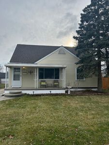 22216 Revere St, Saint Clair Shores, MI, 48080