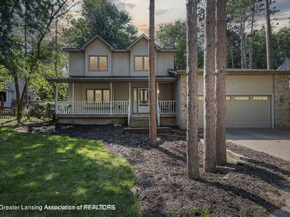 3891 W Herbison Rd, Dewitt, MI 48820