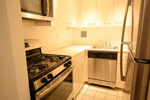 Rented by Oxford Property Group | media 4