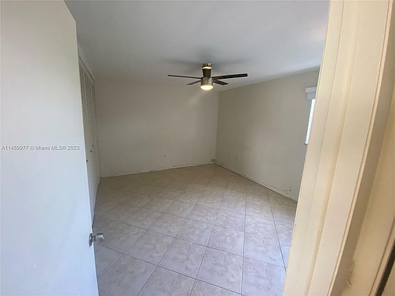 4th image of 1975 NE 135th St APT 2B