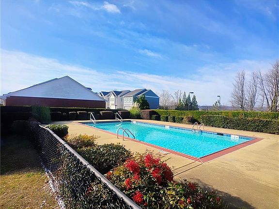 4th image of 113 Mill Pond Ln