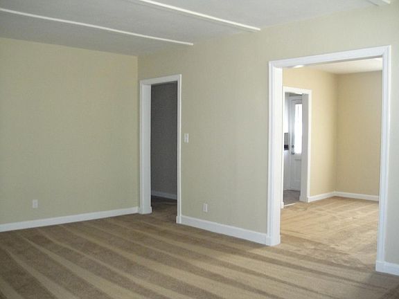 4th image of 327 Olivia Ct