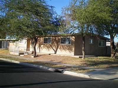 2nd image of 494 Smoketree Dr