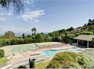 10 Outrider Rd, Rolling Hills, CA 90274