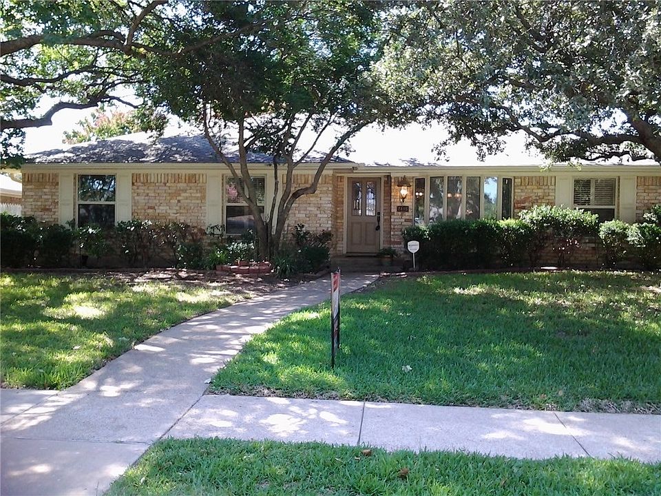1st image of 2416 Coleshire Dr