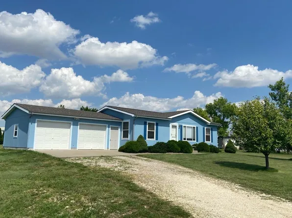 406 Linda Ln, Hays, KS 67601