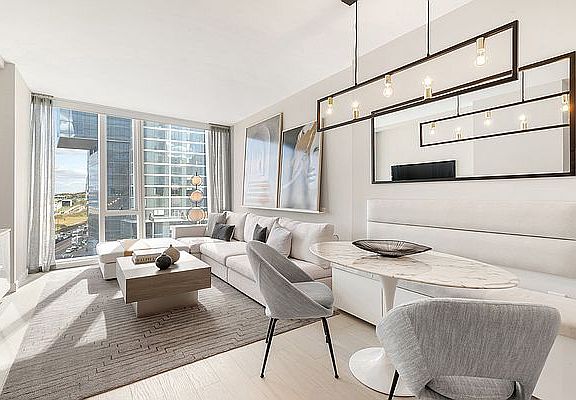 5th image of 675 W 59th St APT 1808