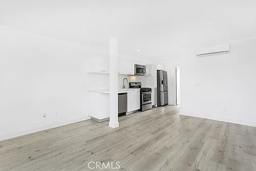 6745 Laurel Canyon Blvd Photo 1