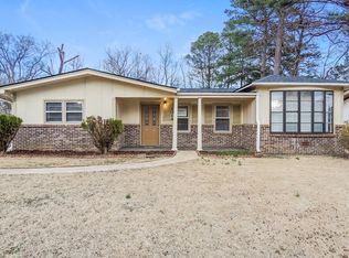 1014 Manor Cir, Bessemer, AL 35020