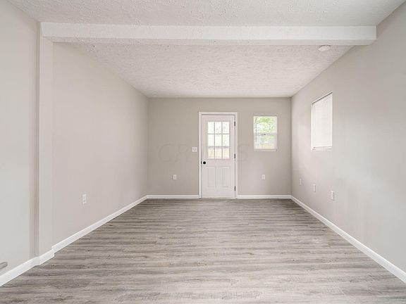 4th image of 2158 Kilbourne Ave