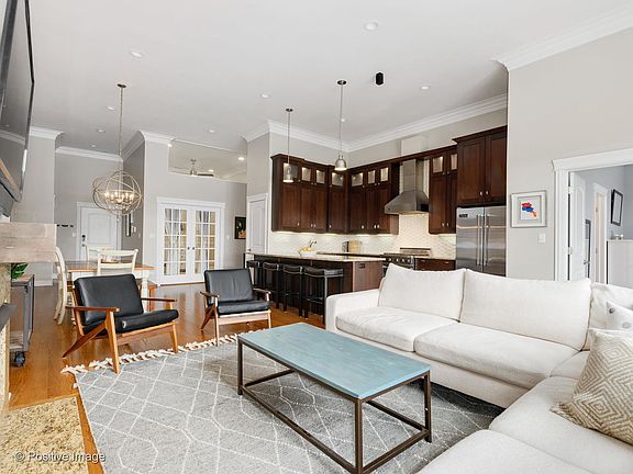 5th image of 3811 N Lincoln Ave APT 4C
