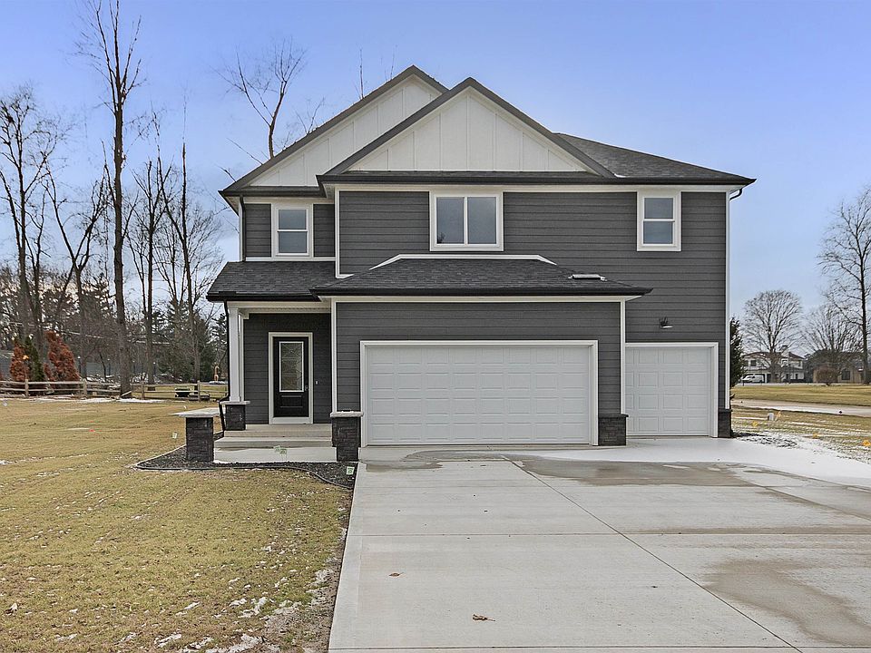 1st image of 54495 Heron Cove Ln