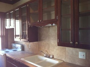 123 N 39th St APT 1, Omaha, NE 68131