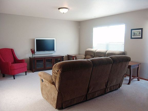 3rd image of 1746 Tiburon Ln