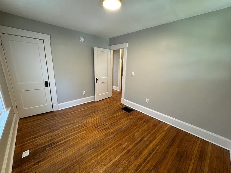 360 E Oakland Ave — Photo 10
