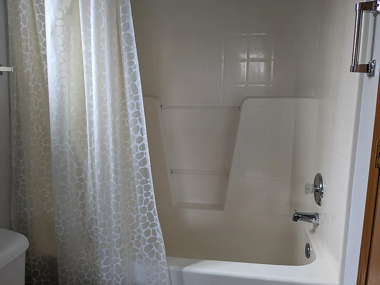 Jack n Jill bath tub