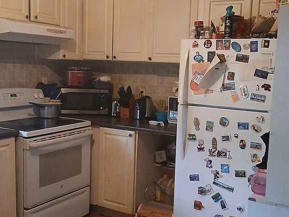 3rd image of 11574 Rowena Rd