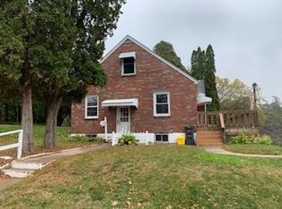 855 Strauss St, Dubuque, IA 52001