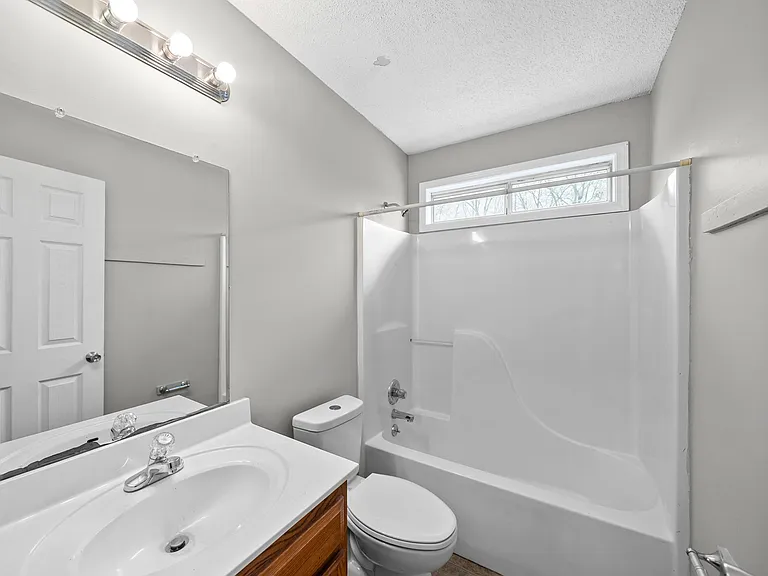 191 Oak St #2 — Photo 12