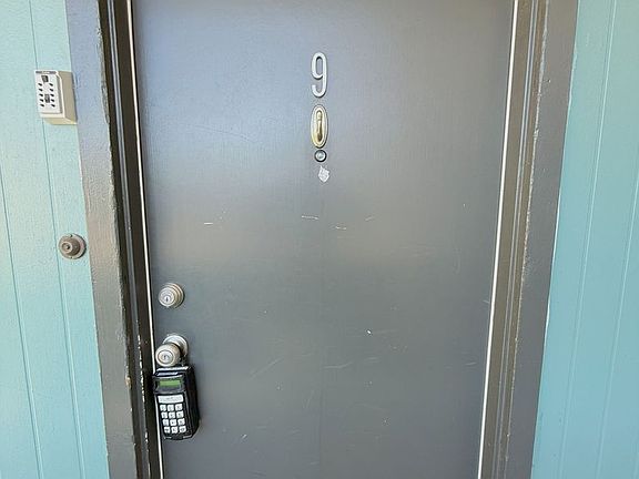 5th image of 1619 Oxford St #9