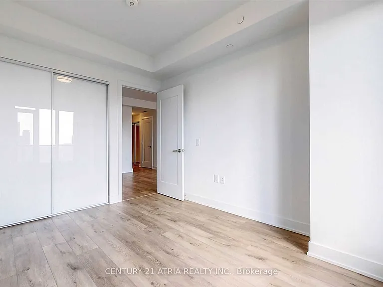 575 Bloor St E #3211 — Photo 37