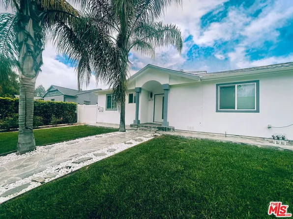 22131 Victory Blvd, Canoga Park, CA 91303