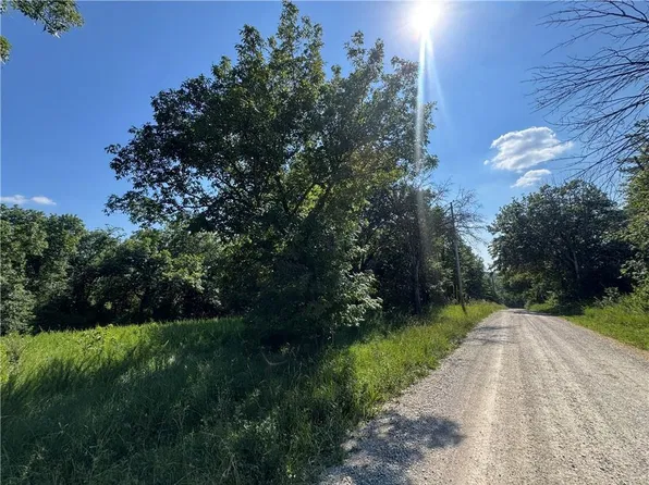 234 Fishing River Rd, Excelsior Springs, MO 64024