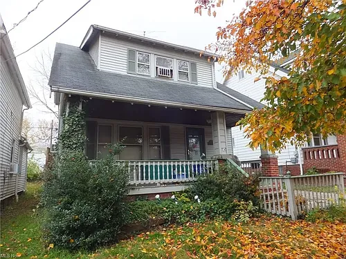 2405 Roanoke Ave Photo 1