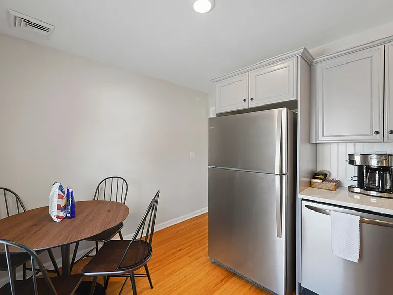 20-22 Lincoln Ave — Photo 13