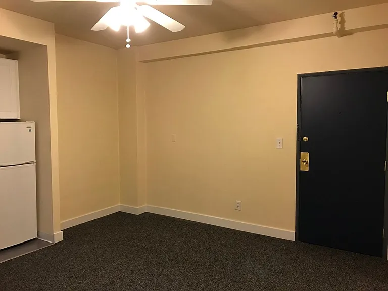 Washington Plaza Apartments — Photo 33