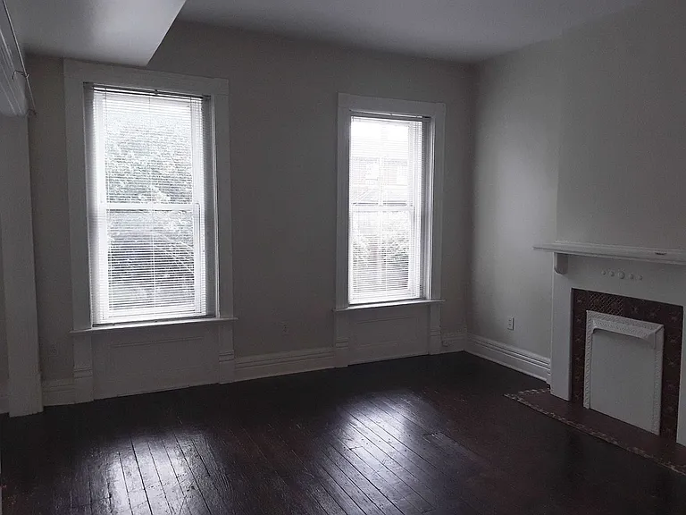 1438 S 2nd St — Photo 3
