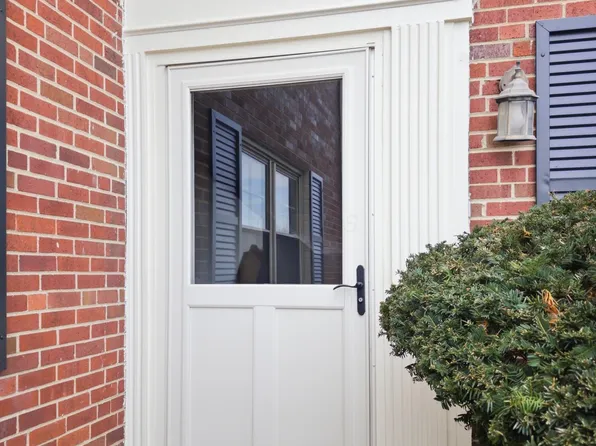 1109 Sells Ave APT L, Columbus, OH 43212
