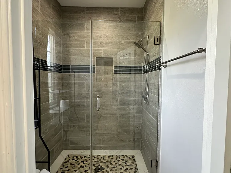 En suite bathroom in upstairs suite with private entrance