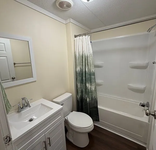 200 Pecan St — Photo 8