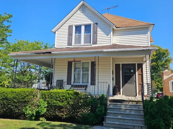 1102 Oakes St, Marinette, WI 54143