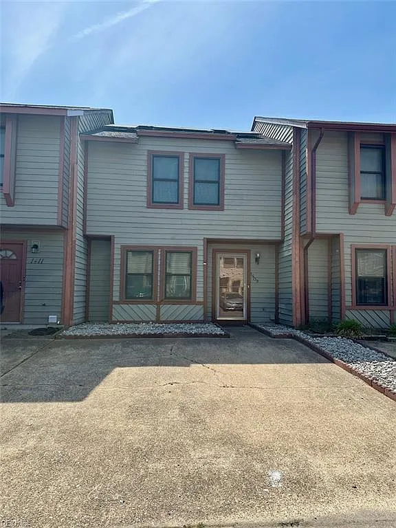 2 bed, 1.5 bath, 1178 sqft, $1,750 — Photo 1