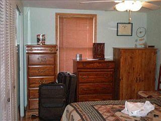 3rd image of 25084 Maywood St