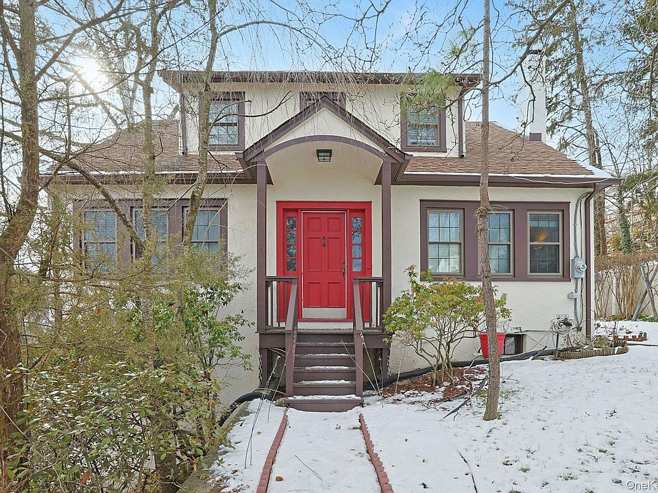 1st image of 32 Lynwood Road