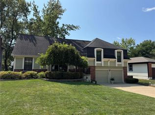 13021 W 102nd Ter, Lenexa, KS 66215