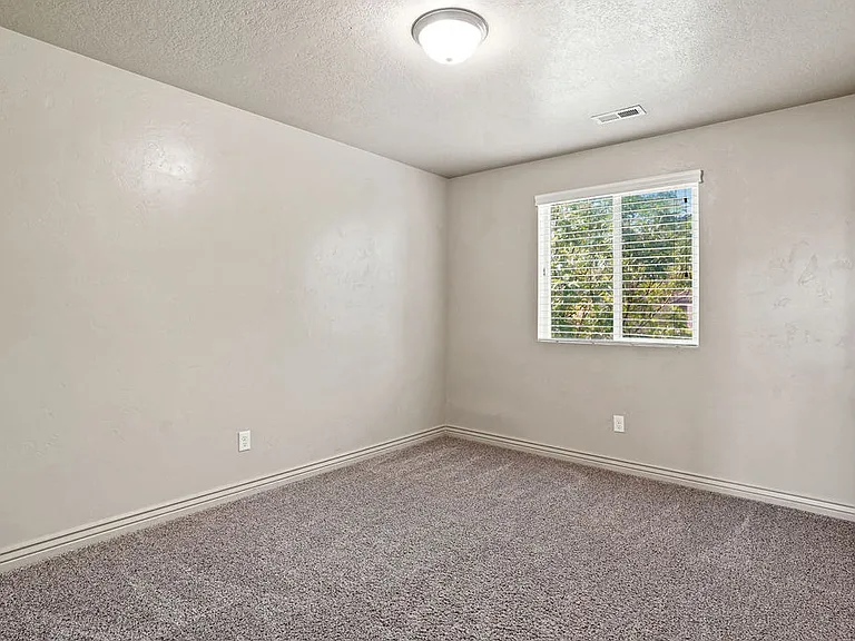 Angels Landing Townhomes — Photo 21