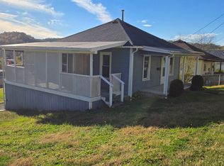 8374 Powell Ave, Stonewood, WV 26301