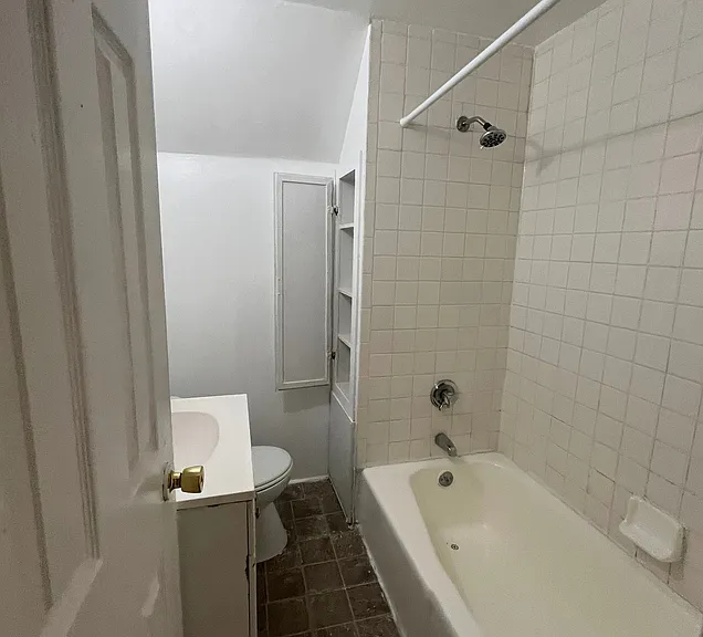 67 Derby Ave #3 — Photo 5