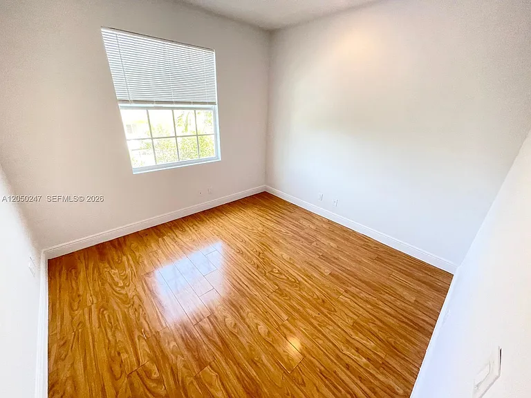 2307 Washington St #4 — Photo 18