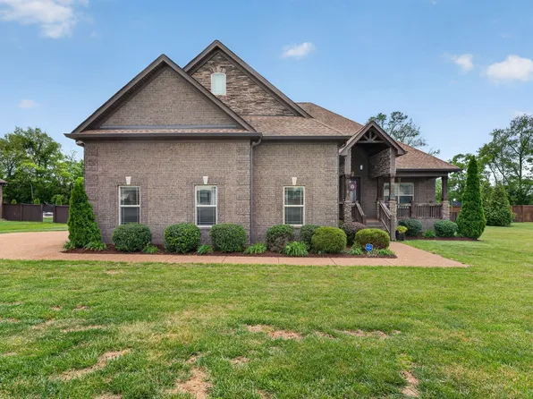 450 Cobblestone Way, Mount Juliet, TN 37122