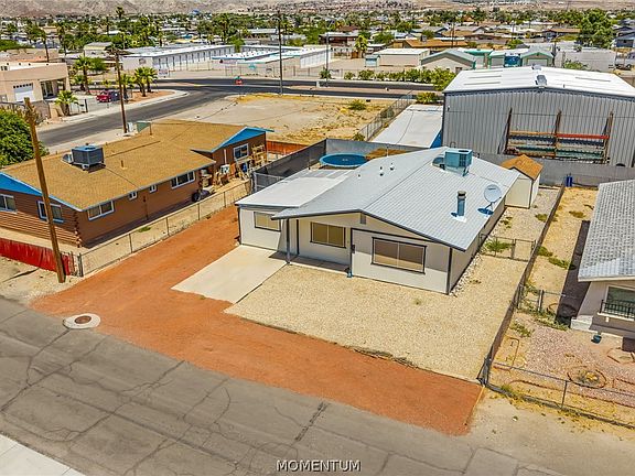 2nd image of 2012 Kingston Drive