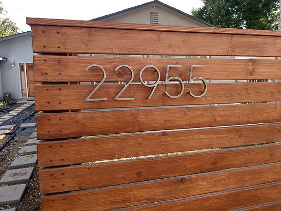 4th image of 22955 Runnymede St