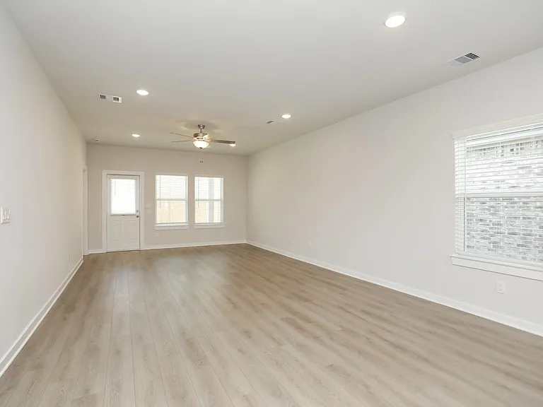 8462 Sweet Cherry Ln — Photo 16