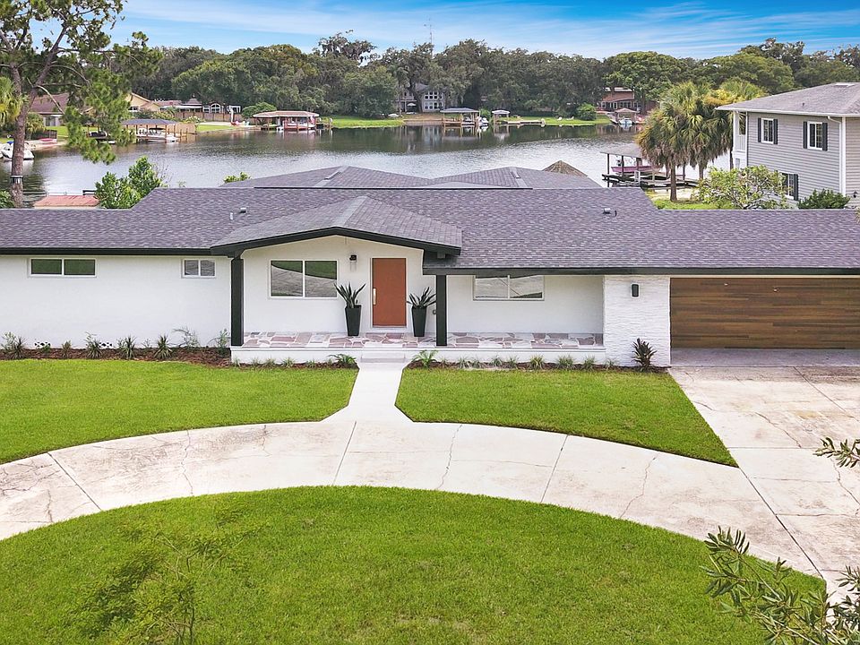 1st image of 240 Nob Hill Cir